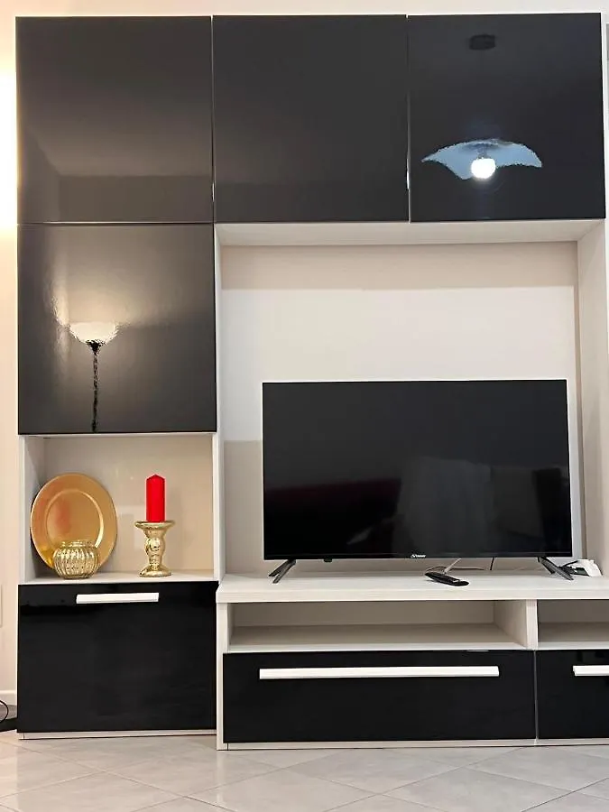 Glam Apartment Bardolino Lake View