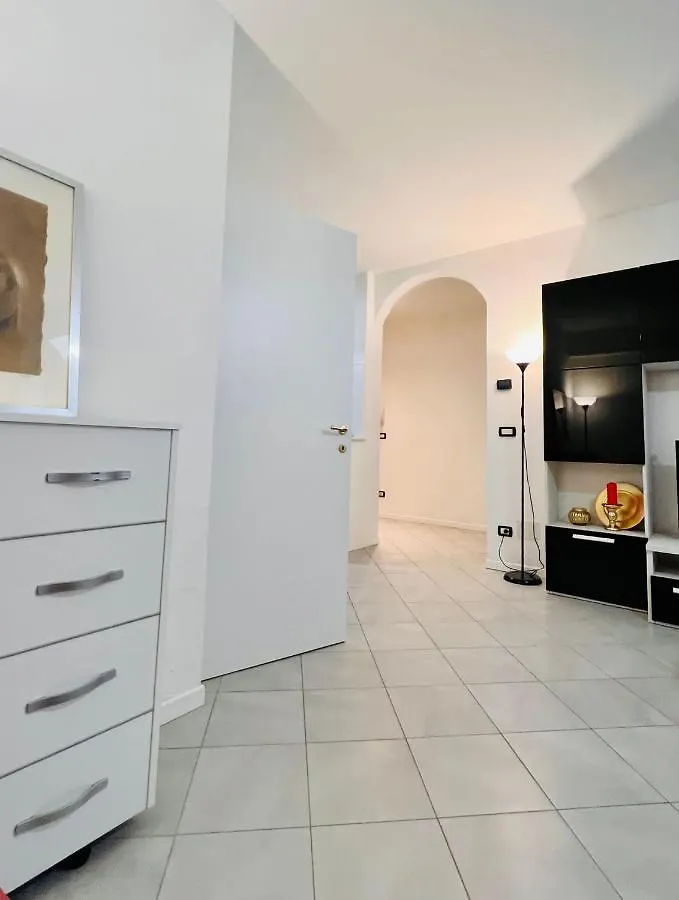 Glam Apartment Bardolino Lake View Italy