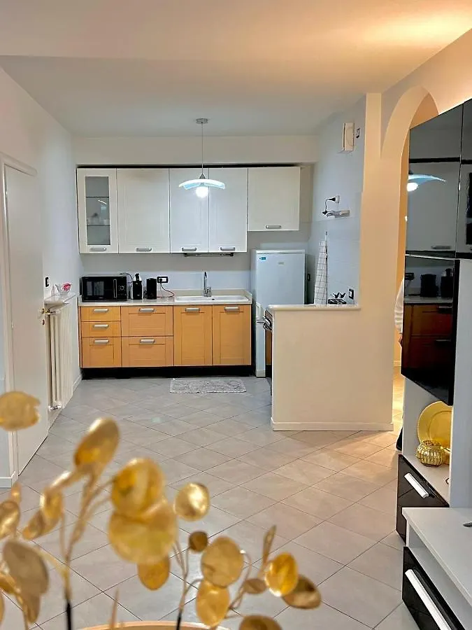 Glam Apartment Bardolino Lake View 0*,  Italy